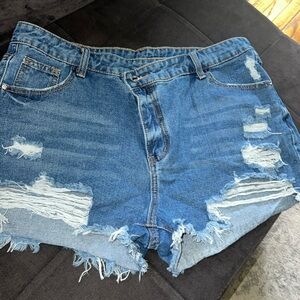 SHEIN shorts new never wore size xxl US 14